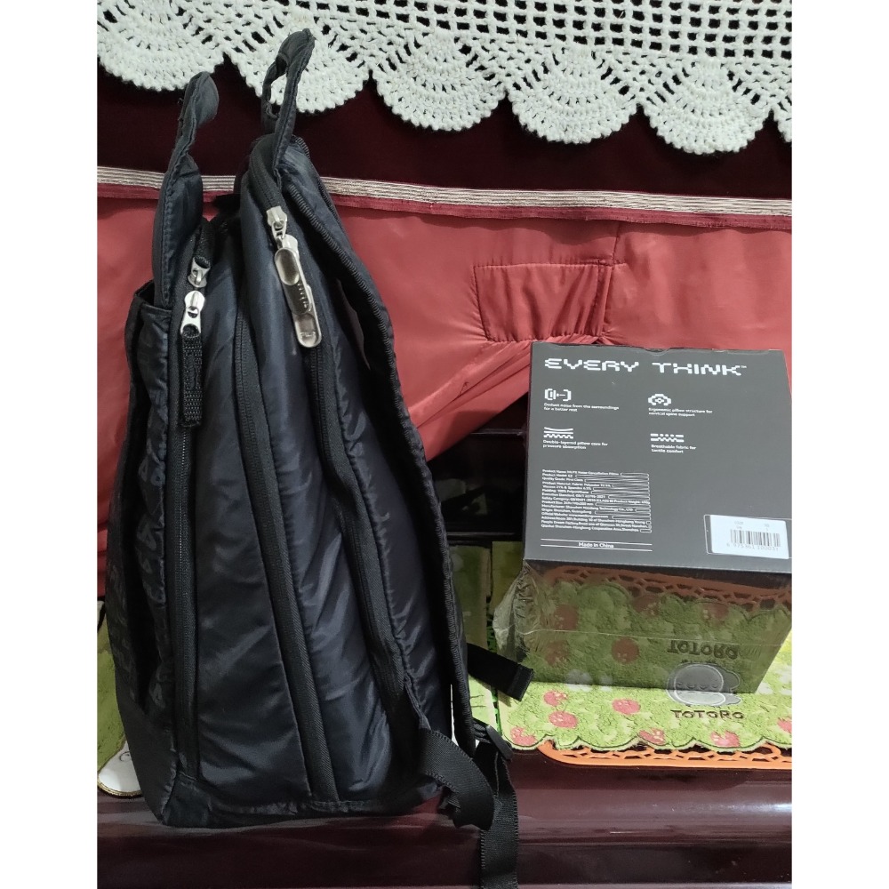 EVERYTHINK 護頸枕降噪隔音放空枕 S灰色 FILA 手提背 後背包 刺繡logo-細節圖4
