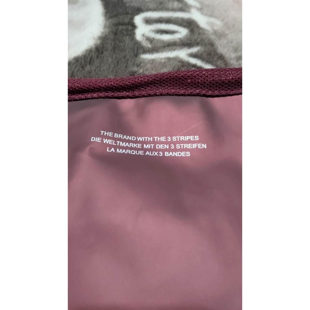 二手 Adidas三宅一生聯名款 菱格束口袋 酒紅色-細節圖4