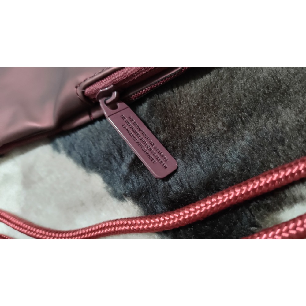 二手 Adidas三宅一生聯名款 菱格束口袋 酒紅色-細節圖7