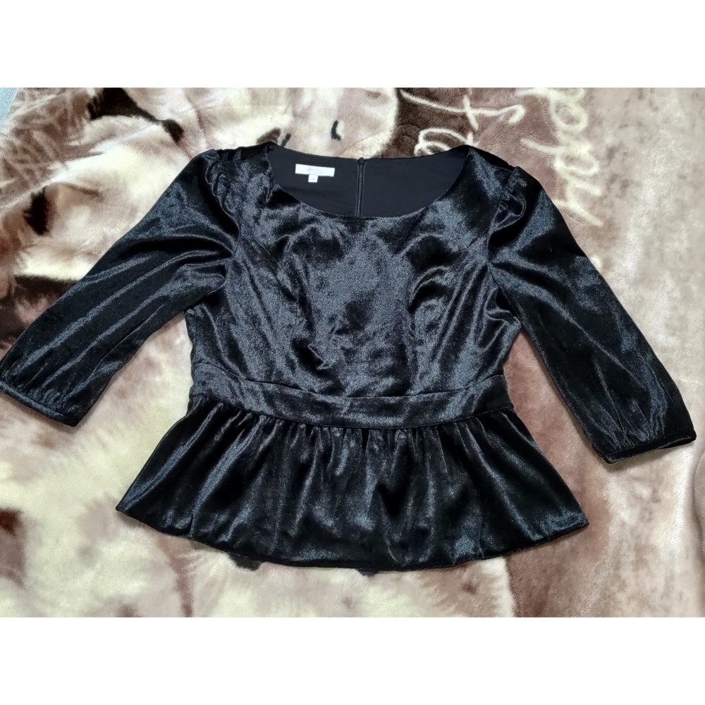 二手 lris 七分袖細絨上衣M外套M 10 SEASONS 傅子菁2碼-細節圖3