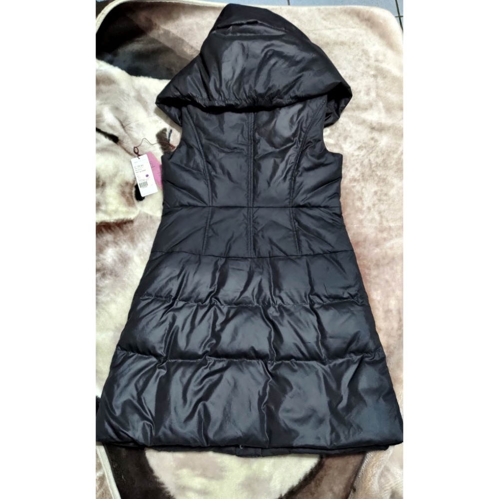 二手 圓周率 11號 100%毛 外套 桃紅 設計師羽絨長背心M黑色-細節圖4