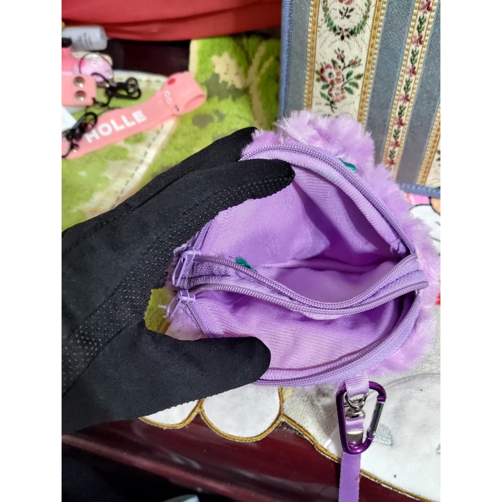 日本 刺繡復古綠妖精手提包 全家集點手機包斜背包鴨霸哥與兔籽子 紫色零錢包-細節圖3