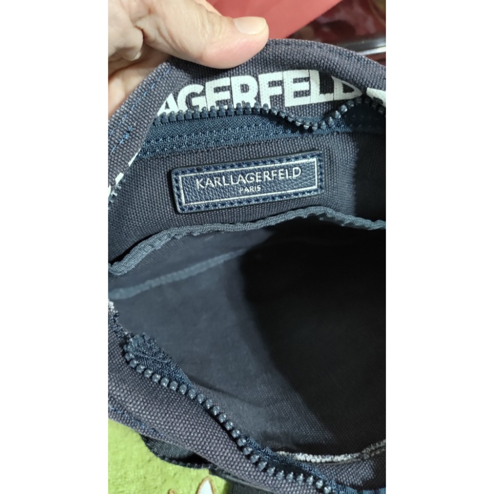 二手有瑕疵只能粗用的包 Karl lagerfeld 帆布手提 肩斜背包 COACH壓印肩斜背包-細節圖7