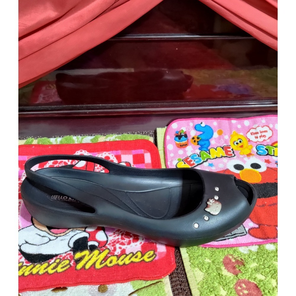 二手 M&G護士鞋售 70號 Hello Kitty 黑色水鑽魚嘴休閒鞋黑色37號-細節圖9