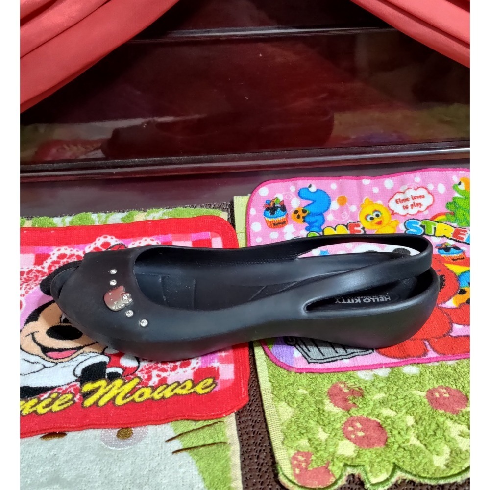 二手 M&G護士鞋售 70號 Hello Kitty 黑色水鑽魚嘴休閒鞋黑色37號-細節圖10