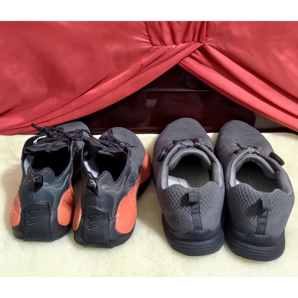 二手 Reebok慢跑鞋 輕量 透氣26.5 LA NEW 安底防滑 旋鈕扣 運動鞋 28.5-細節圖4