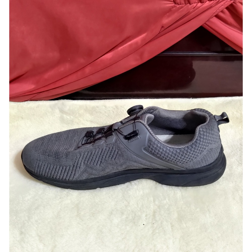 二手 Reebok慢跑鞋 輕量 透氣26.5 LA NEW 安底防滑 旋鈕扣 運動鞋 28.5-細節圖11