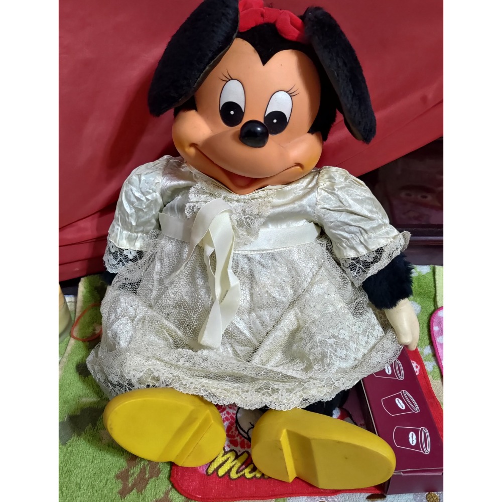 眼淚熊 熱水袋 80年代復古蕾絲米妮 紅衣米妮 玩偶 絨毛 娃娃 萬代莫魯貝可 滿腹花紋-細節圖2