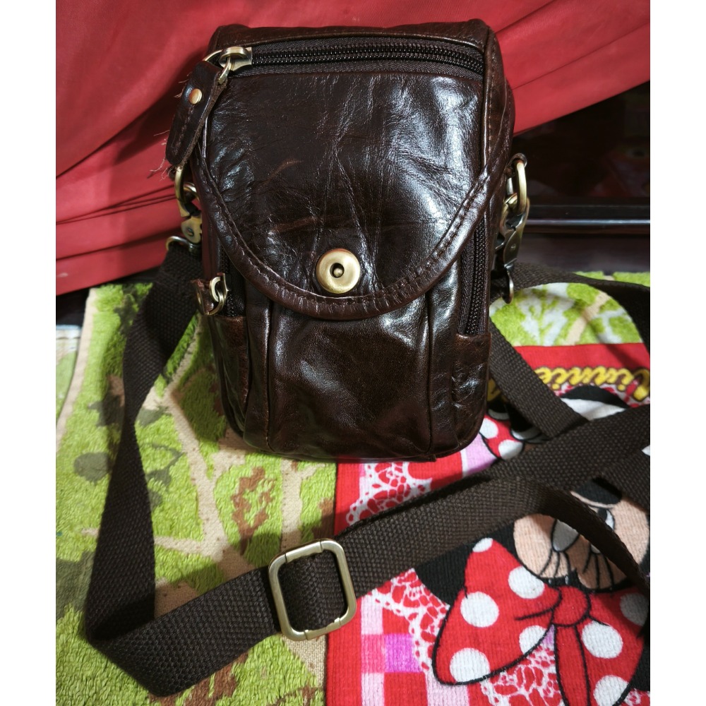 真皮男士手機隔層單斜背包 扣環 SAIME 尼龍防潑水 後背包 Uma hana防水包-細節圖6