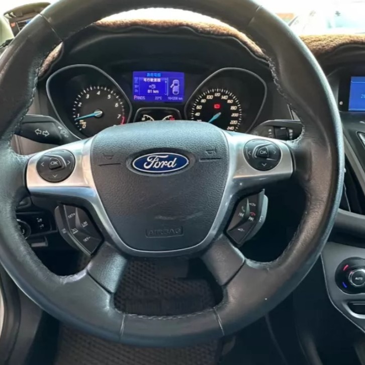 12-15年 FOCUS 方向盤裝飾貼 KUGA  福特 ford 碳纖 卡夢 方向盤貼 A0719-細節圖3