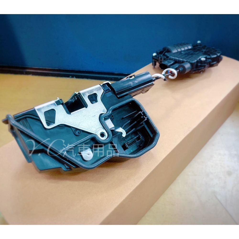 BMW 吸門 六角鎖 中控馬達 51217185689 F01 F02 F04 F10 F11 F18-細節圖2