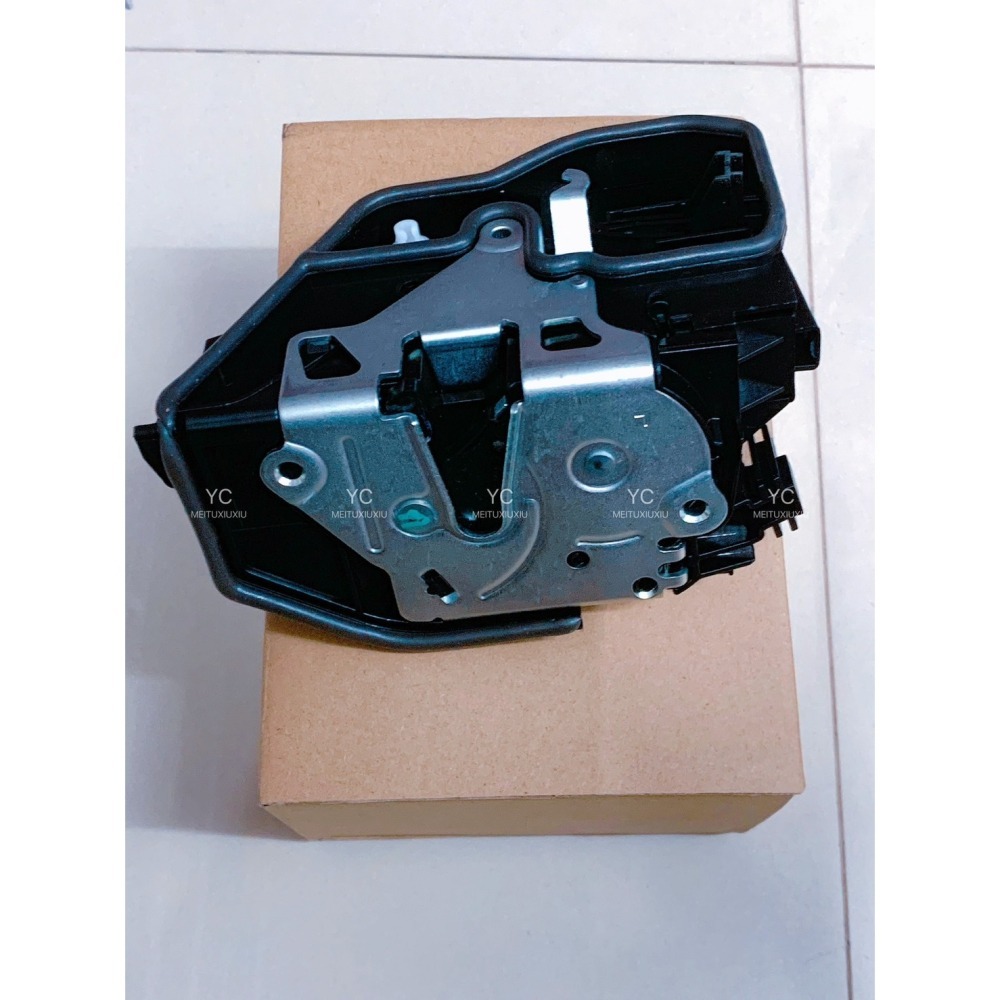 BMW F01 F02 六角鎖 中控馬達 F04 Z4 E85 E86 E89 51217202146-細節圖4