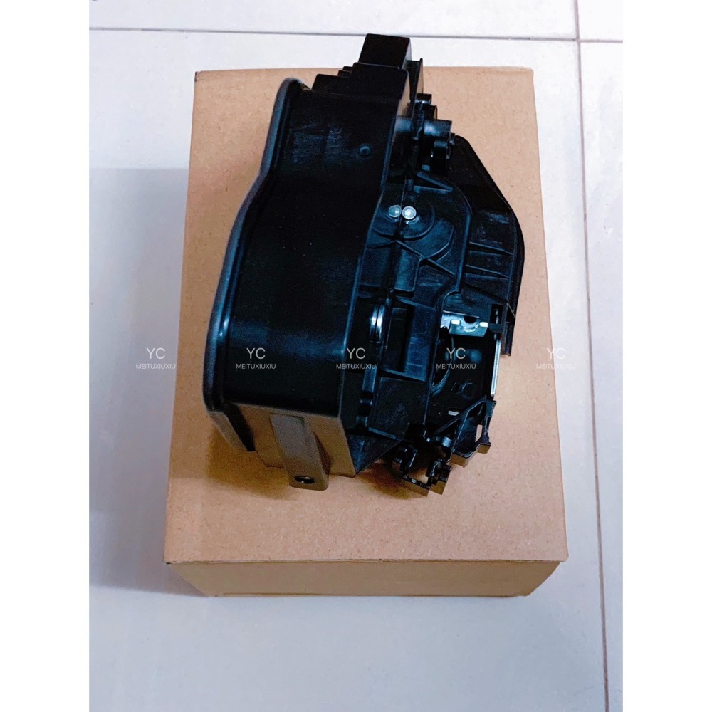 BMW E81 E87 六角鎖 中控馬達 51217202143 E88 E82 E90 E91 E92 E93-細節圖3