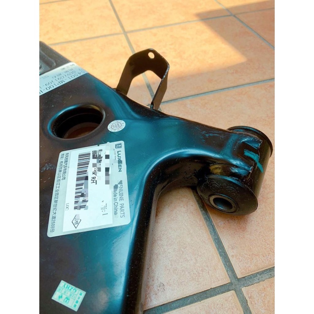 新-納智捷 LUXGEN U7 M7  正廠件 三角架 含和尚頭 三腳架 三角台-細節圖4