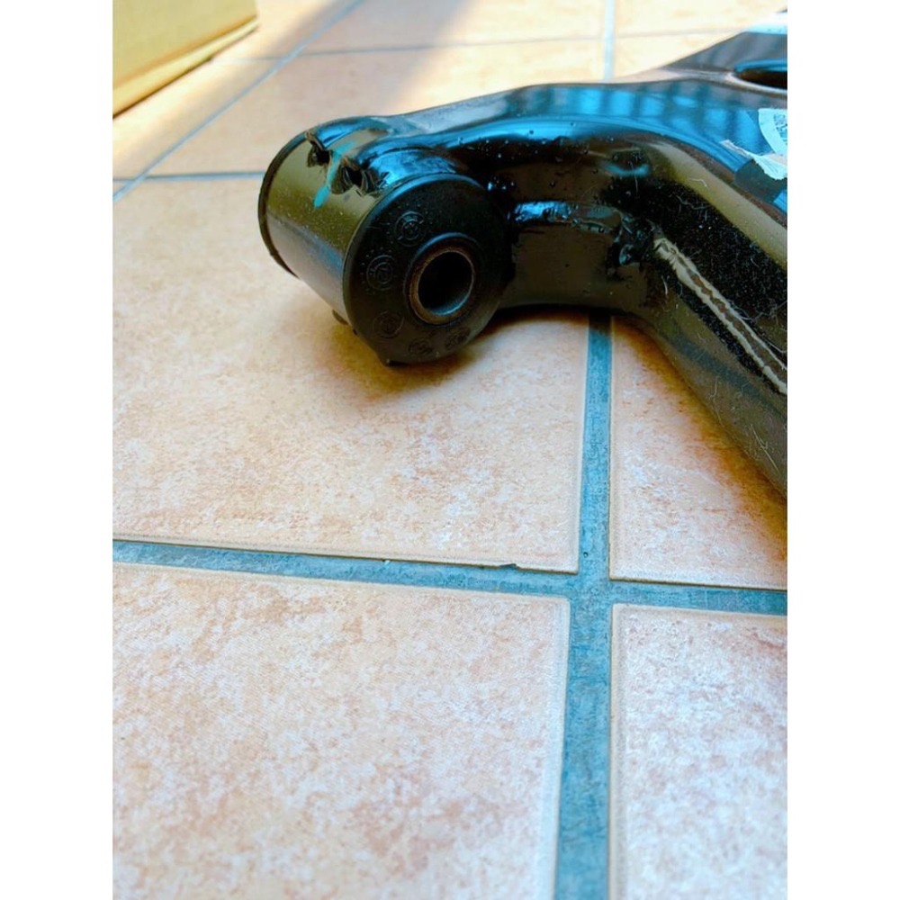 新-納智捷 LUXGEN U7 M7  正廠件 三角架 含和尚頭 三腳架 三角台-細節圖5