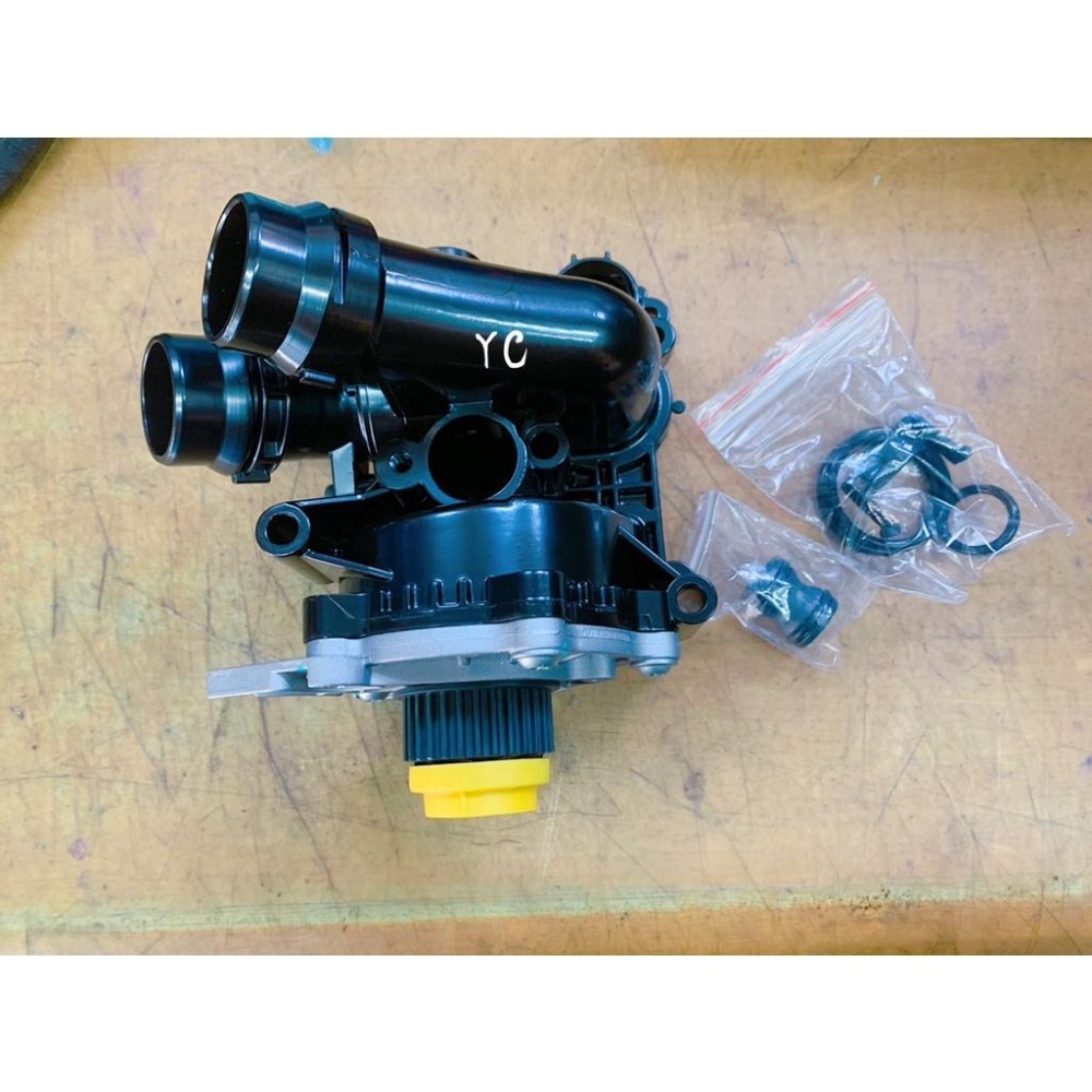 福斯 Tiguan PASSAT GOLF 06H121026DB 水泵浦 BEETLE AMAROK 含節溫器-細節圖2