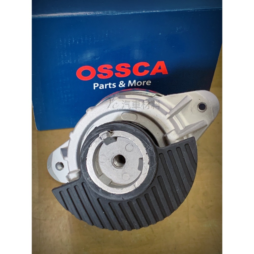 賓士 C205 M271 W204 W212 C207 前 引擎腳 2042404317 2042404217-細節圖4