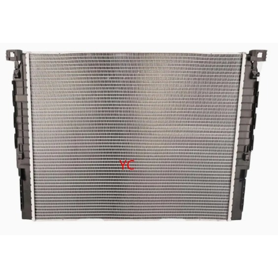 寶馬 G11 G12 G30 G31 G32 水箱 5分管在左下 17118650745 17118686026-細節圖3