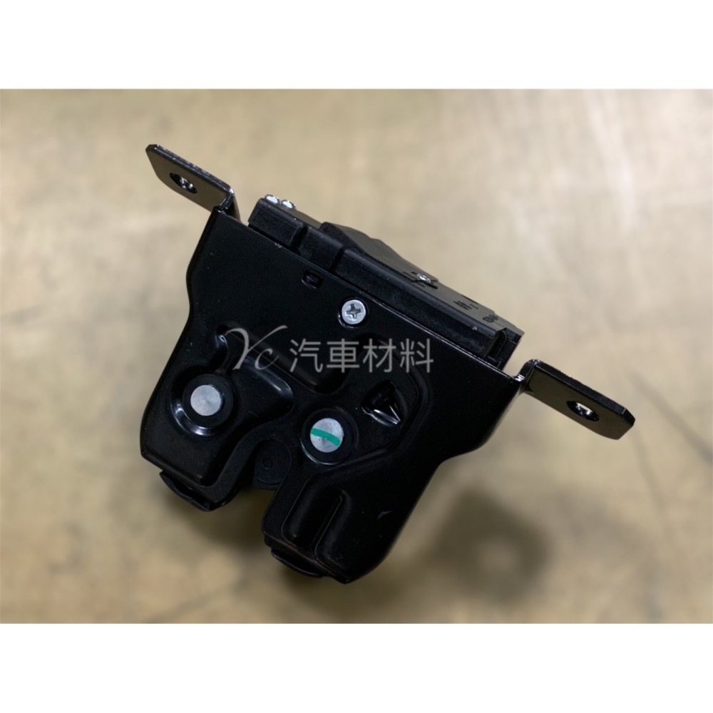 BMW F20 F21 後廂蓋六角鎖 後箱蓋 六角鎖 51247248075-細節圖2
