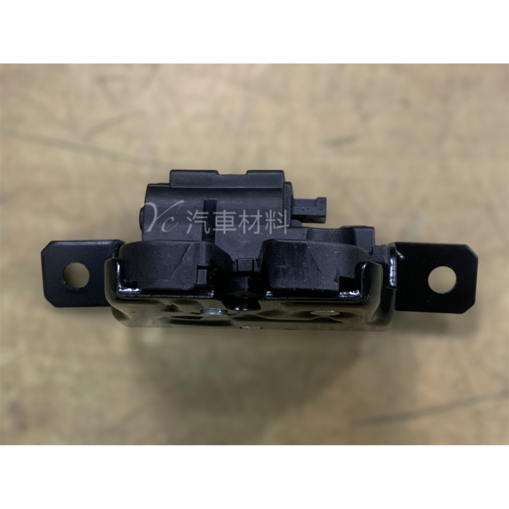 BMW F20 F21 後廂蓋六角鎖 後箱蓋 六角鎖 51247248075-細節圖5