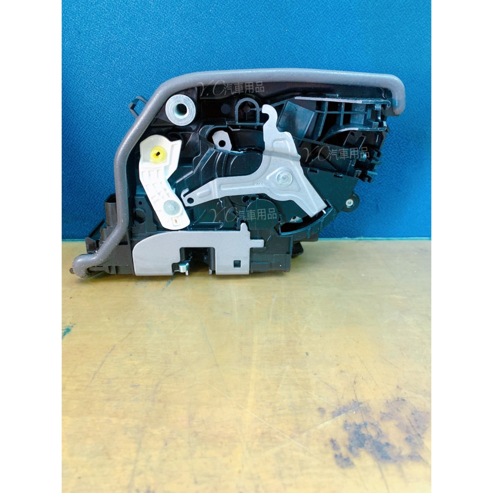 BMW F15 F16 車門 六角鎖 含中控馬達 F39 F45 F46 G30 G11 G12 51217281935-細節圖3