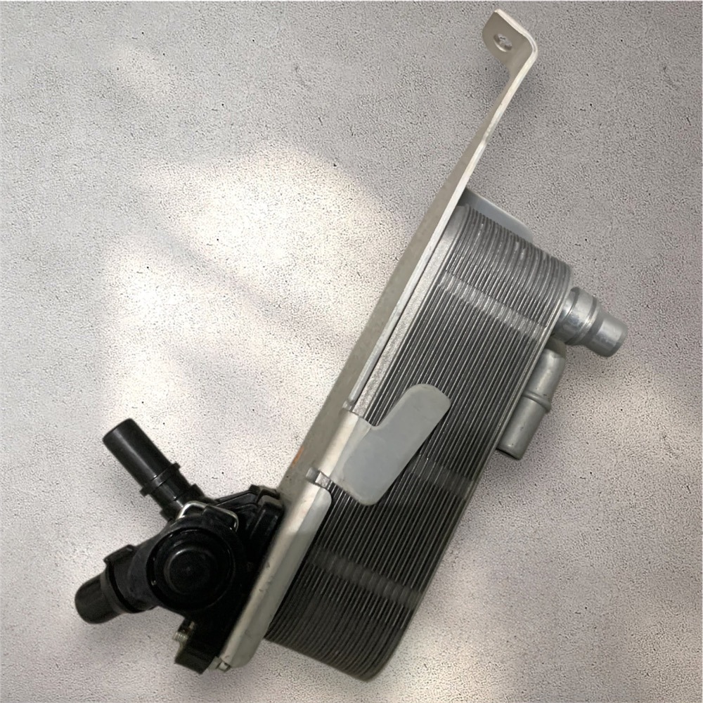 BMW F25 F26 變速箱冷卻器 冷卻排 17217593856-細節圖2