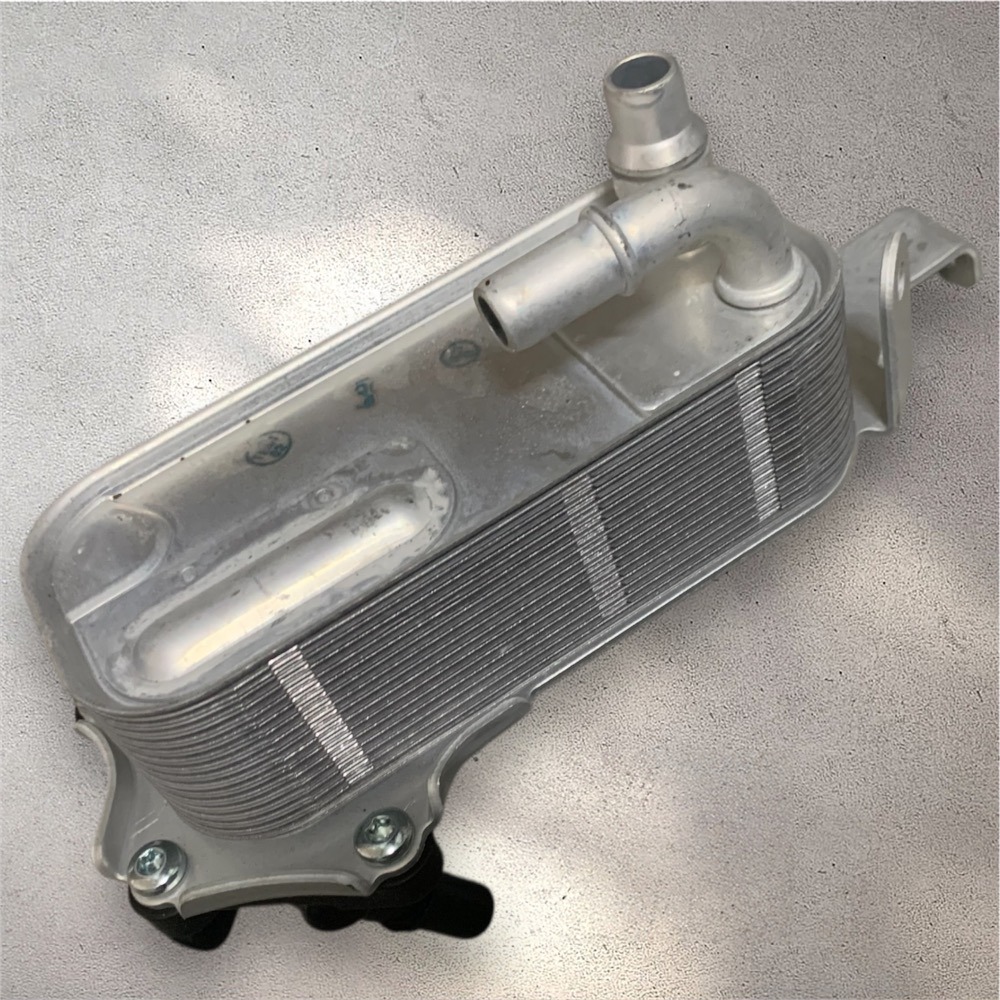 BMW F25 F26 變速箱冷卻器 冷卻排 17217593856-細節圖3