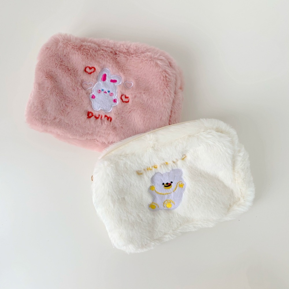 日韓毛絨化妝包 現貨! 超大容量 刺繡 可爱少女簡約 收納包 方便攜帶 洗漱包 鉛筆盒 大容量筆袋少女風STARS-細節圖7