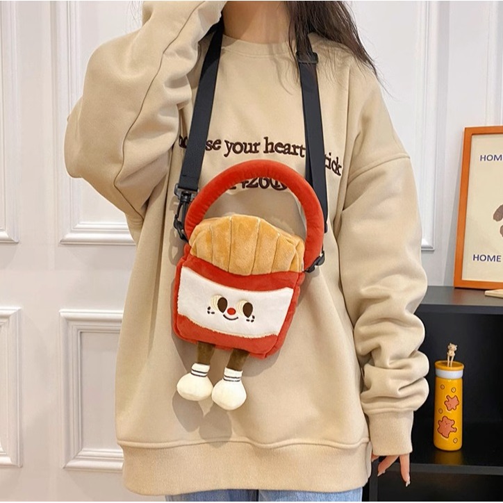 【星辰】薯條包包 四種背法! 不易撞包!薯條公仔包 毛絨手提包 斜跨包 掛脖包 日系通勤ins包 吸睛包 可愛包 搞怪包-細節圖4