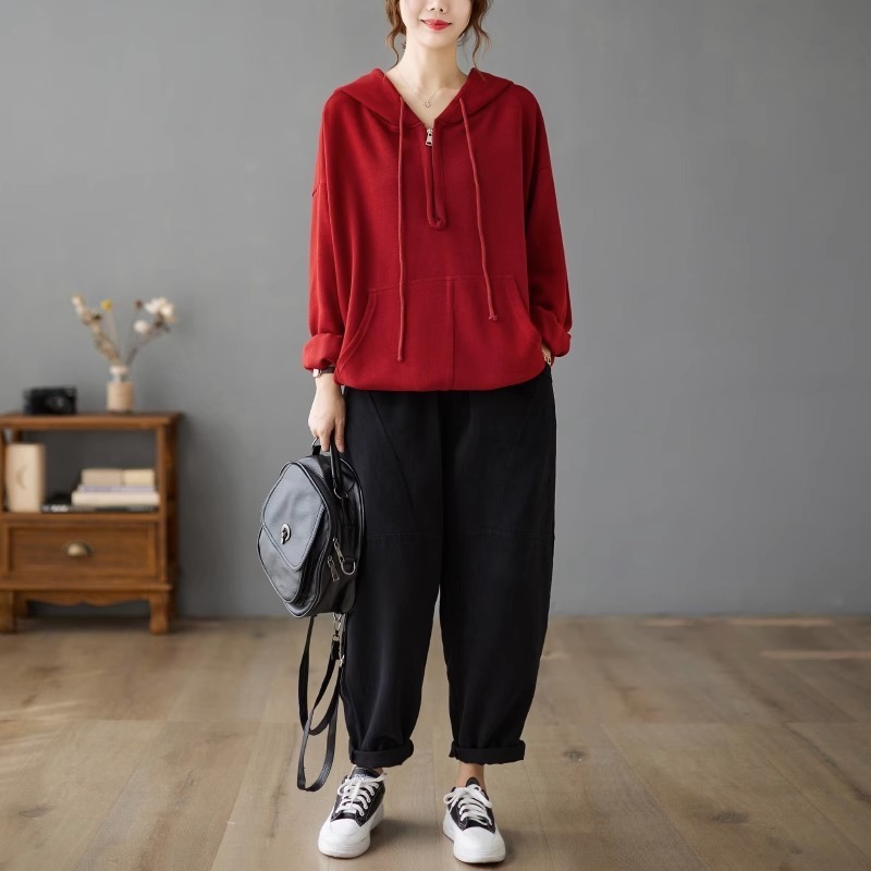 漾貝比中大碼【9154857】前開拉鍊插手口袋黑色帽裏抽繩長上衣．黑/酒紅(40-52)-細節圖7