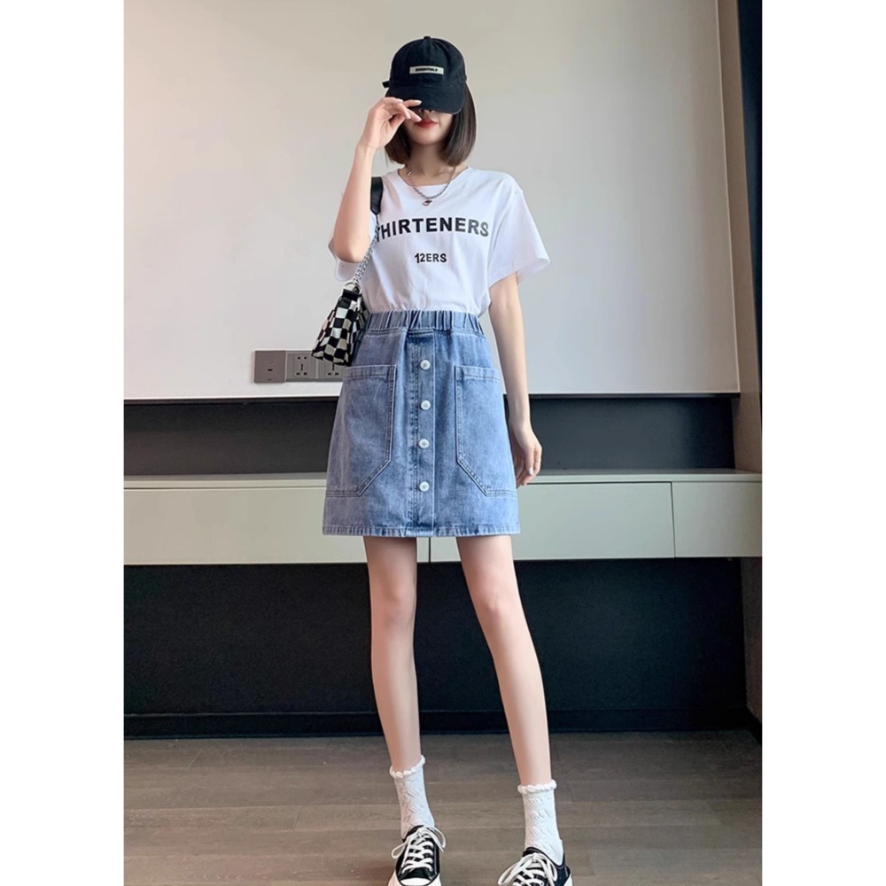 漾貝比【9155114】中大尺碼女裝 百搭多角大口袋排釦鬆緊牛仔裙 (30-40)-細節圖3