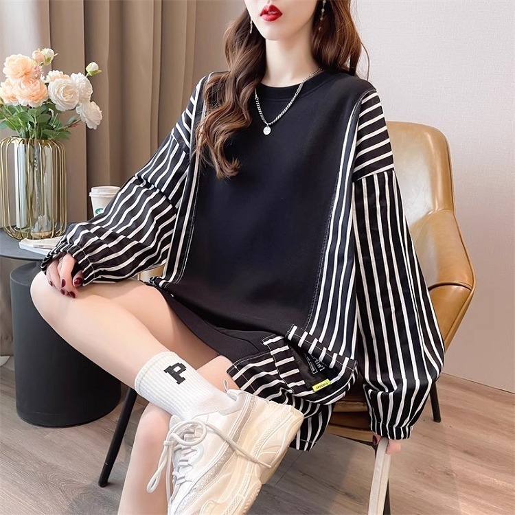 漾貝比【9155218】中大尺碼女裝 圓領撞色拼接條紋大口袋布標T(38-49)-細節圖10