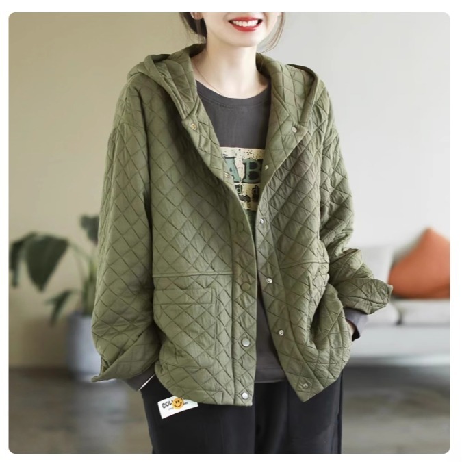 漾貝比【9155326】中大尺碼女裝 菱格車線保暖夾棉連帽外套(38-48)-細節圖3