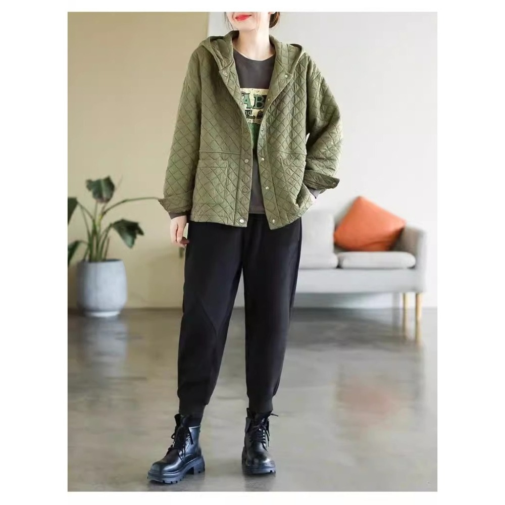 漾貝比【9155326】中大尺碼女裝 菱格車線保暖夾棉連帽外套(38-48)-細節圖4