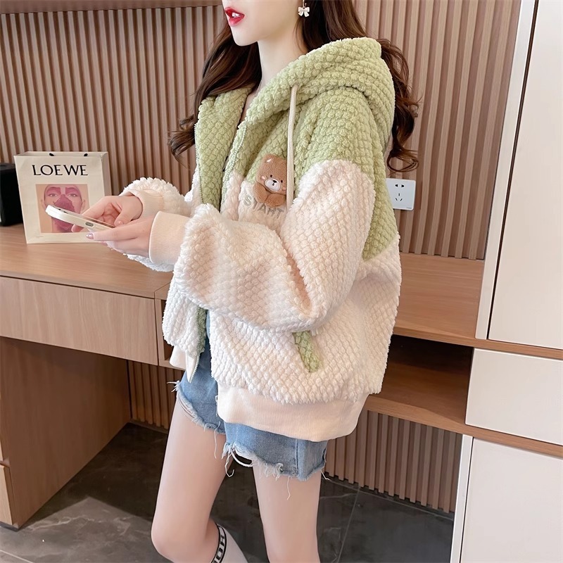 漾貝比【9155343】中大尺碼女裝 上下撞色連帽羊羔毛保暖外套(36-47)-細節圖7