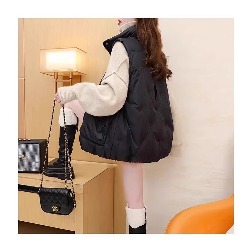 漾貝比【9155347】中大尺碼女裝 造型拉鍊口袋立領夾棉保暖背心(36-54)-細節圖8