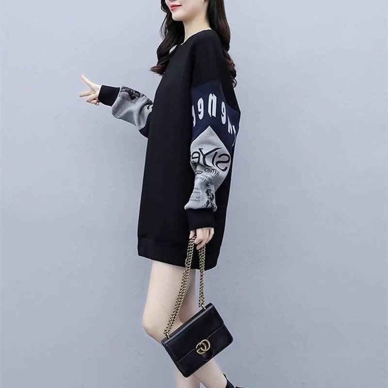 漾貝比【9155354】中大尺碼女裝 圓領袖拼接英文印花加絨加厚中長版上衣(36-55)-細節圖3