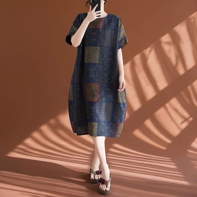 漾貝比【9155403】中大尺碼女裝 圓領方塊圖形民俗風棉麻洋裝 (38-50)-細節圖2