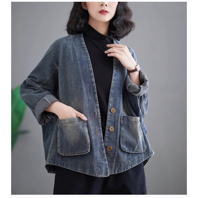 漾貝比【9155429】中大尺碼女裝 立領雙口袋深V領牛仔外套 (38-50)-細節圖8