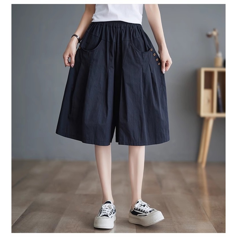 漾貝比【9155432】中大尺碼女裝 抓皺排釦口袋休閒五分鬆緊褲裙．共2色 (28-40)-細節圖4