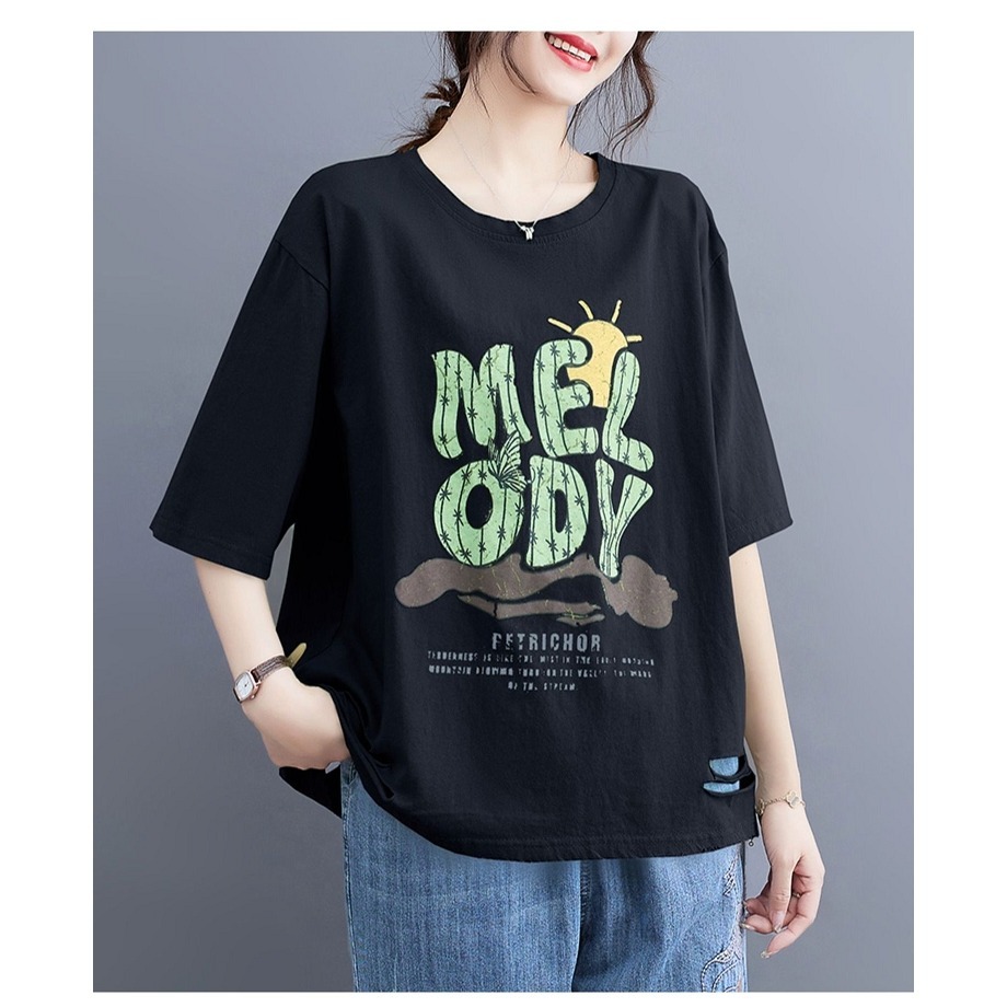 漾貝比【9155441】中大尺碼女裝 MELODY斑駁印花下擺破破棉T．共2色 (38-48)-規格圖9