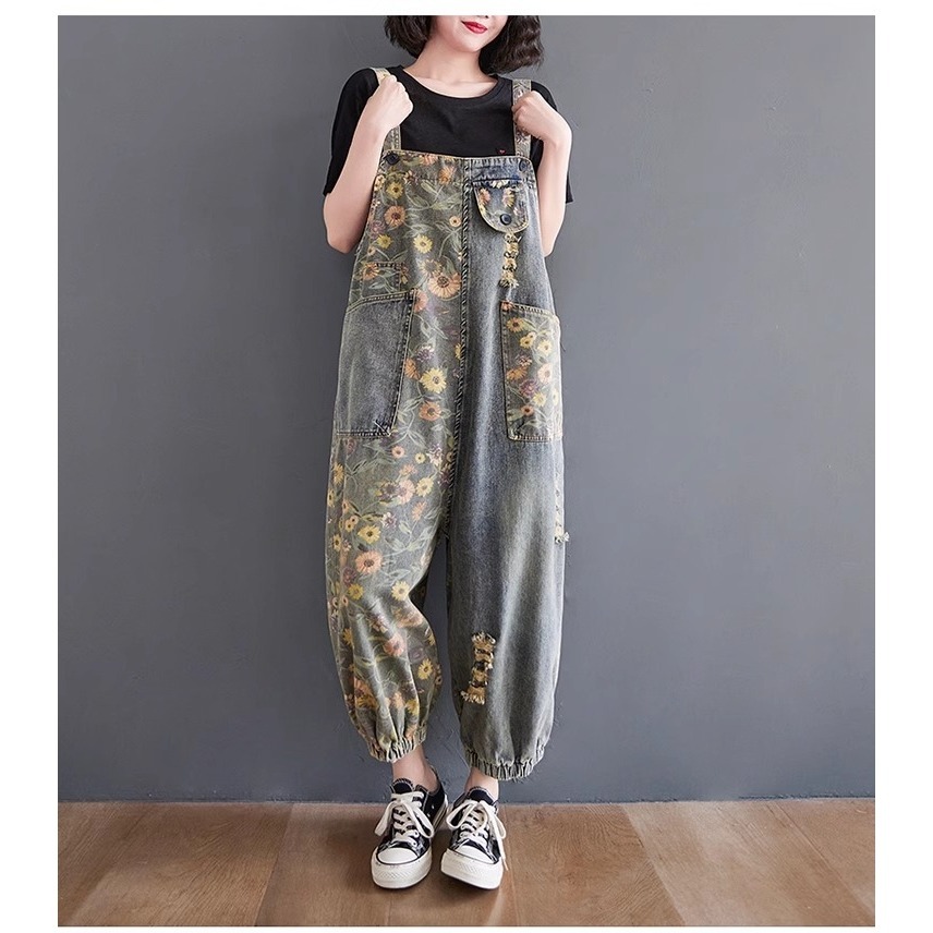 漾貝比【9155471】中大尺碼女裝 清新小雛菊印花大口袋牛仔吊帶褲 (28-40)-細節圖6