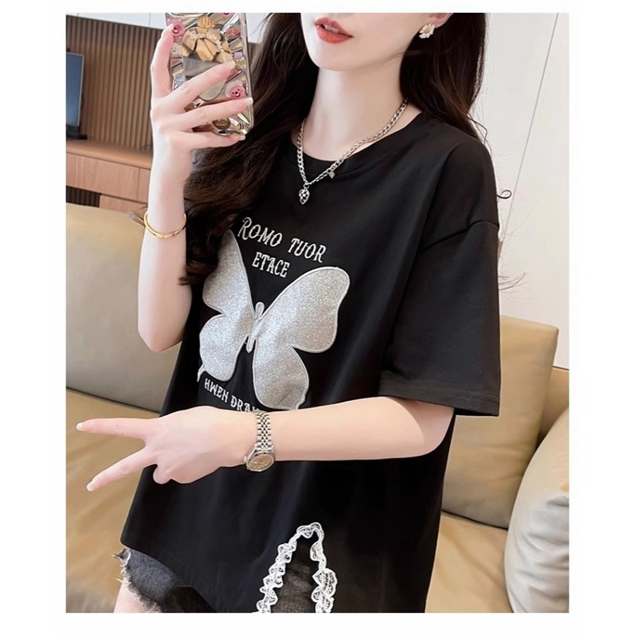 漾貝比【9155479】中大尺碼女裝 ROMO銀色蝴蝶蕾絲開叉造型上衣 (36-44)-細節圖10