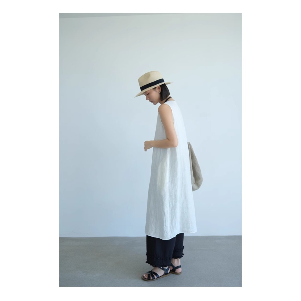 漾貝比【9155507】中大尺碼女裝 褲管木耳滾邊黑色八分闊腿褲 (30-38)-細節圖7