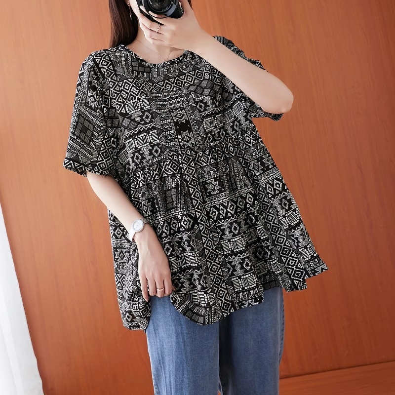 漾貝比【9155549】中大尺碼女裝 民族風圖騰拼接裙襬娃娃衫．黑(36-45)-細節圖3