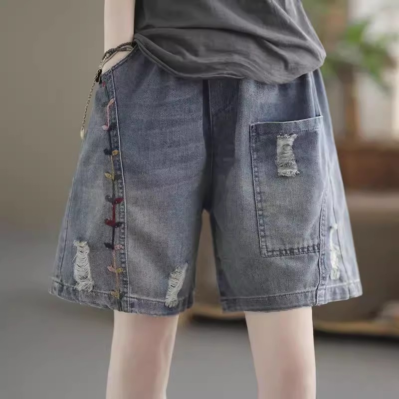 漾貝比【9155898】中大尺碼女裝 彩色葉子刺繡破破牛仔四分褲 (30-38)-細節圖2