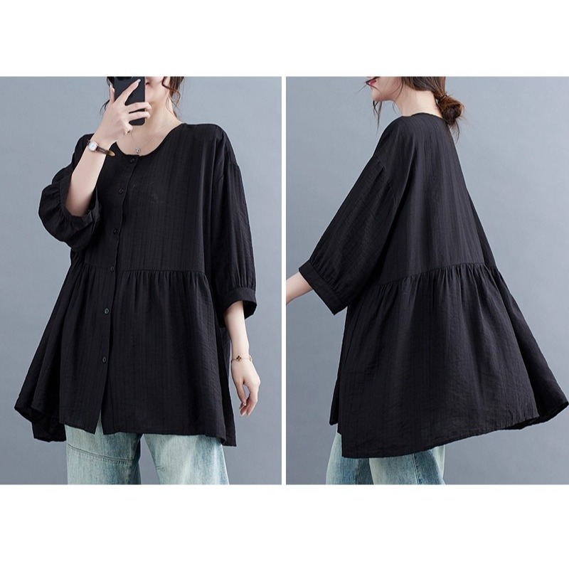 漾貝比【9155610】中大尺碼女裝 圓領下襬拼接排釦娃娃上衣．黑(40-54)-細節圖3