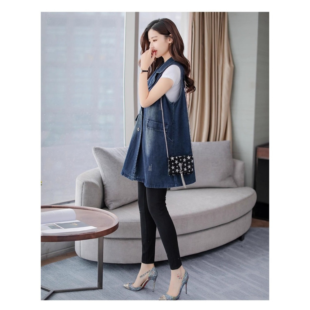 漾貝比【9155621】中大尺碼女裝 個性款西裝領大釦牛仔中長版背心(36-47)-細節圖8