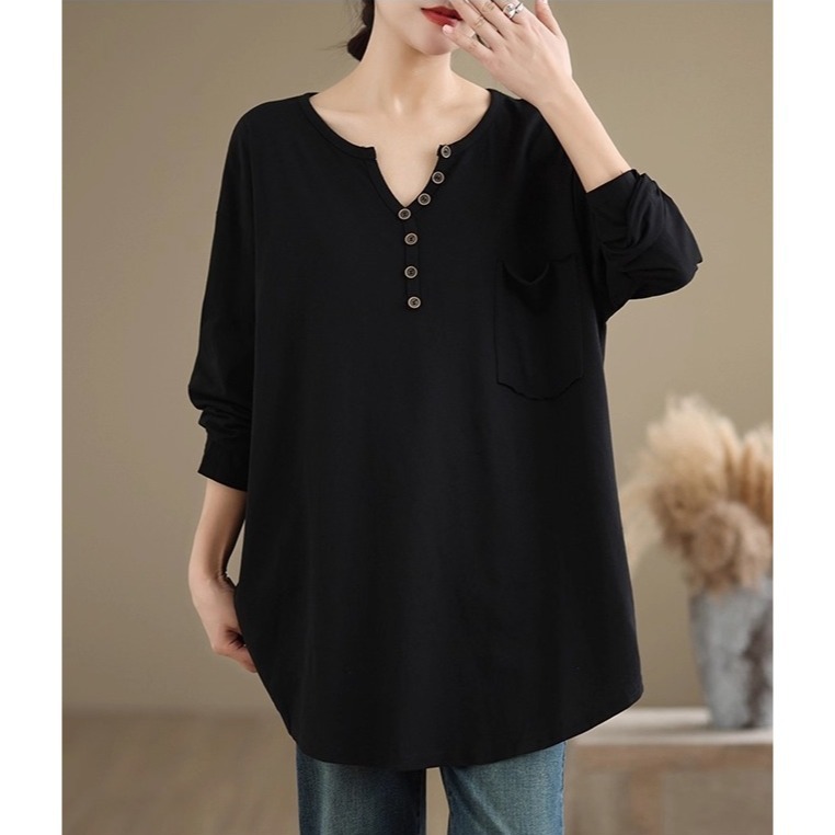 漾貝比【9155640】中大尺碼女裝 純色小V領排釦中長版長袖T．共2色(38-48)-細節圖5