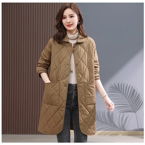 漾貝比【9155647】中大尺碼女裝 菱格夾棉口袋大釦長版保暖外套．共2色(36-44)-細節圖2